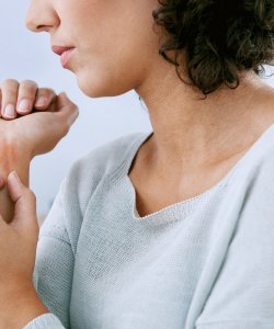 Woman skin itching